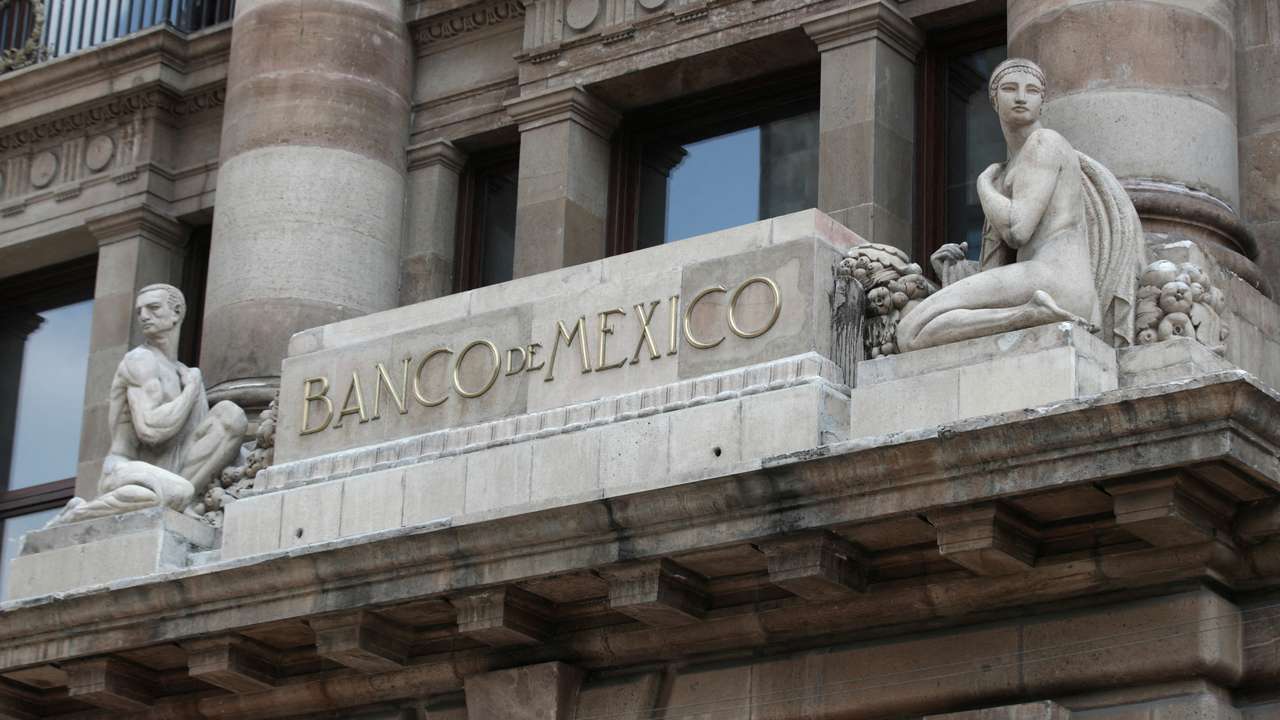 FILE PHOTO: Mexico's Central Bank presents coin commemorating the 100th anniversary of the arrival of the Mennonites to Mexico