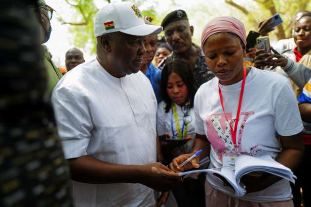 Ghana holds presidential and parliamentary election