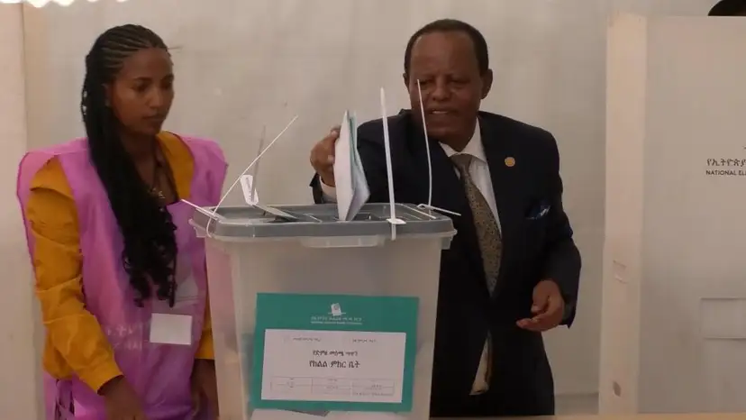 Ethiopian President backs democratic vote