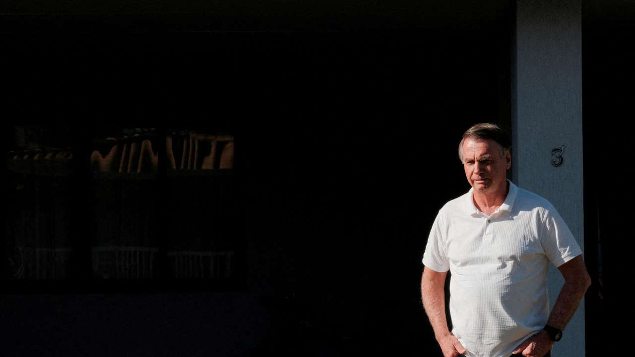 FILE PHOTO: Tarcisio de Freitas visits Bolsonaro