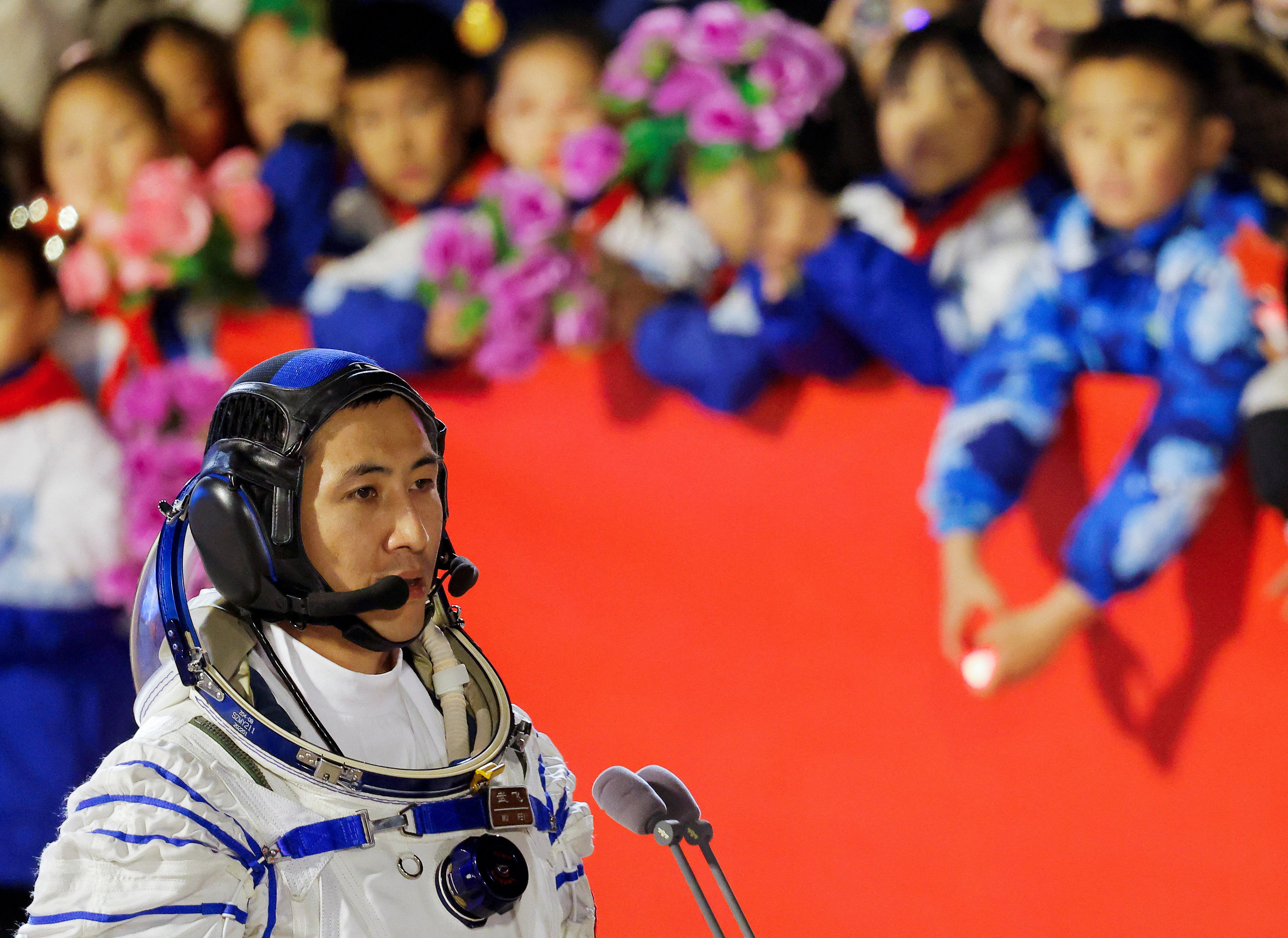 See-off ceremony before the Shenzhou-21 spaceflight mission at Jiuquan Satellite Launch Cente