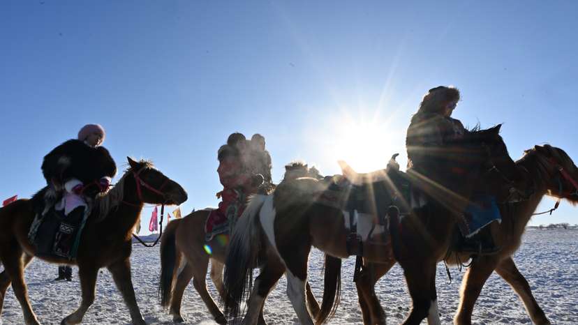 Inner Mongolia Horse Race League Begins Winter Event