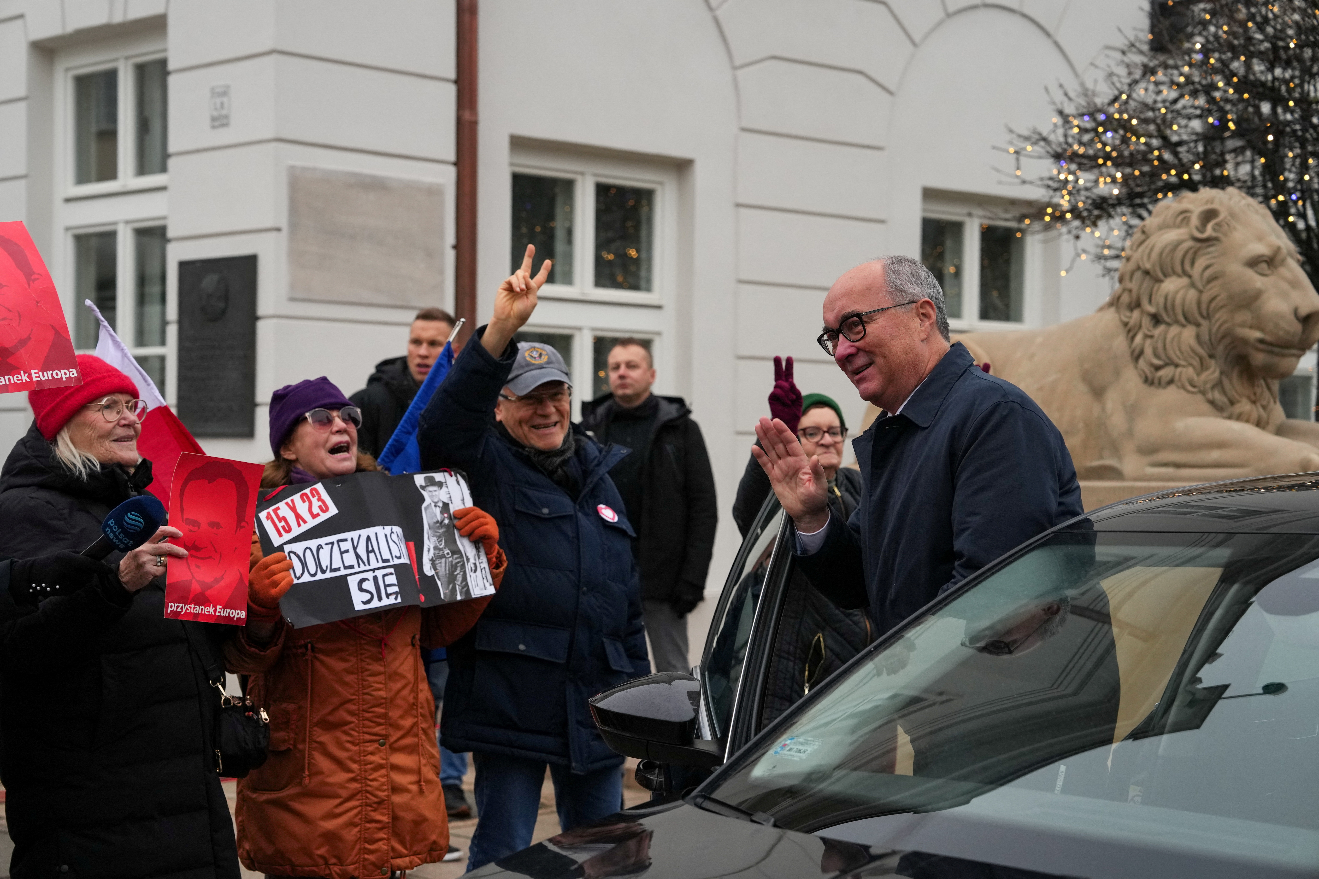 Demonstration in support of Poland's new cabinet, in Warsaw