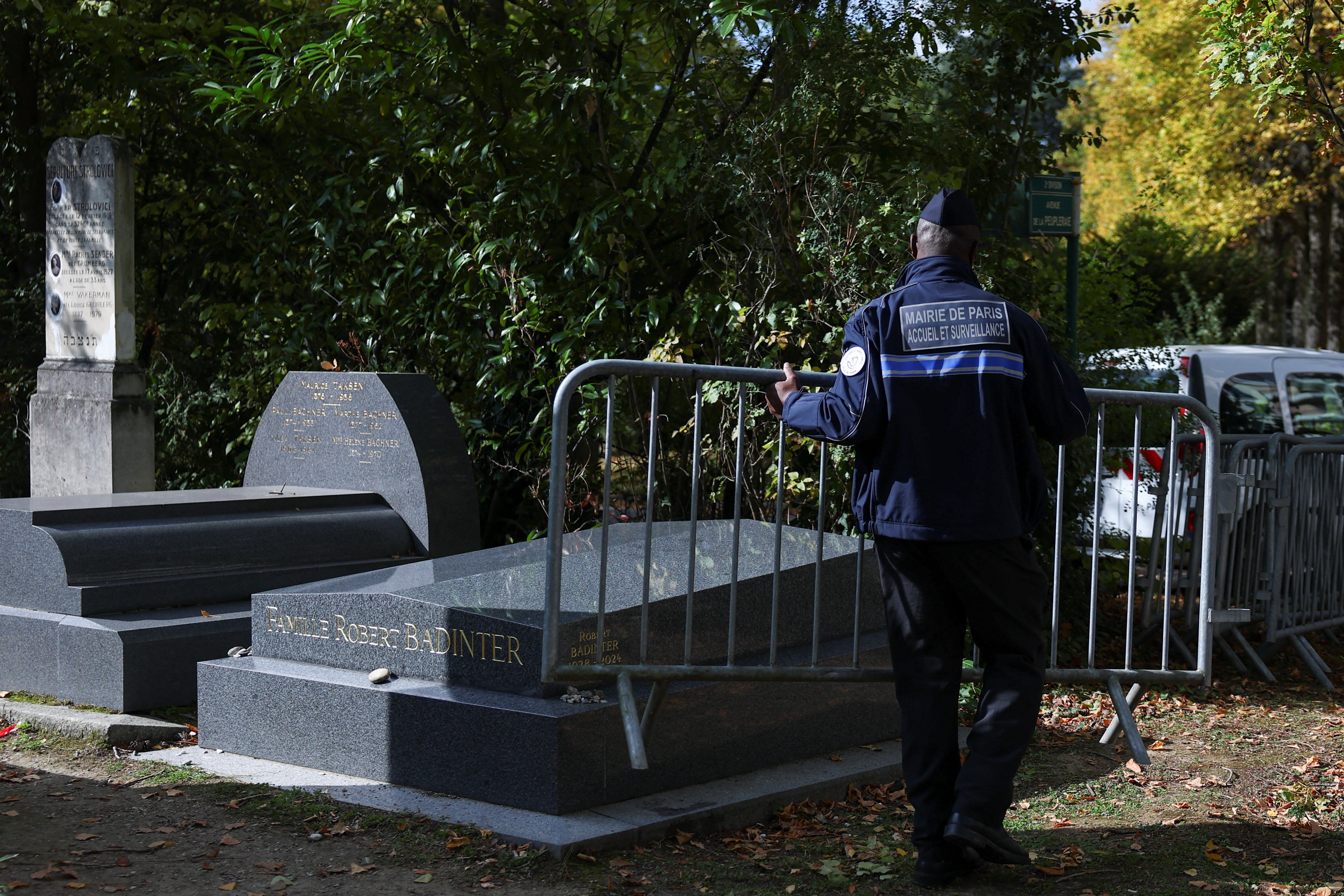 Tomb of late French justice minister Badinter vandalised near Paris