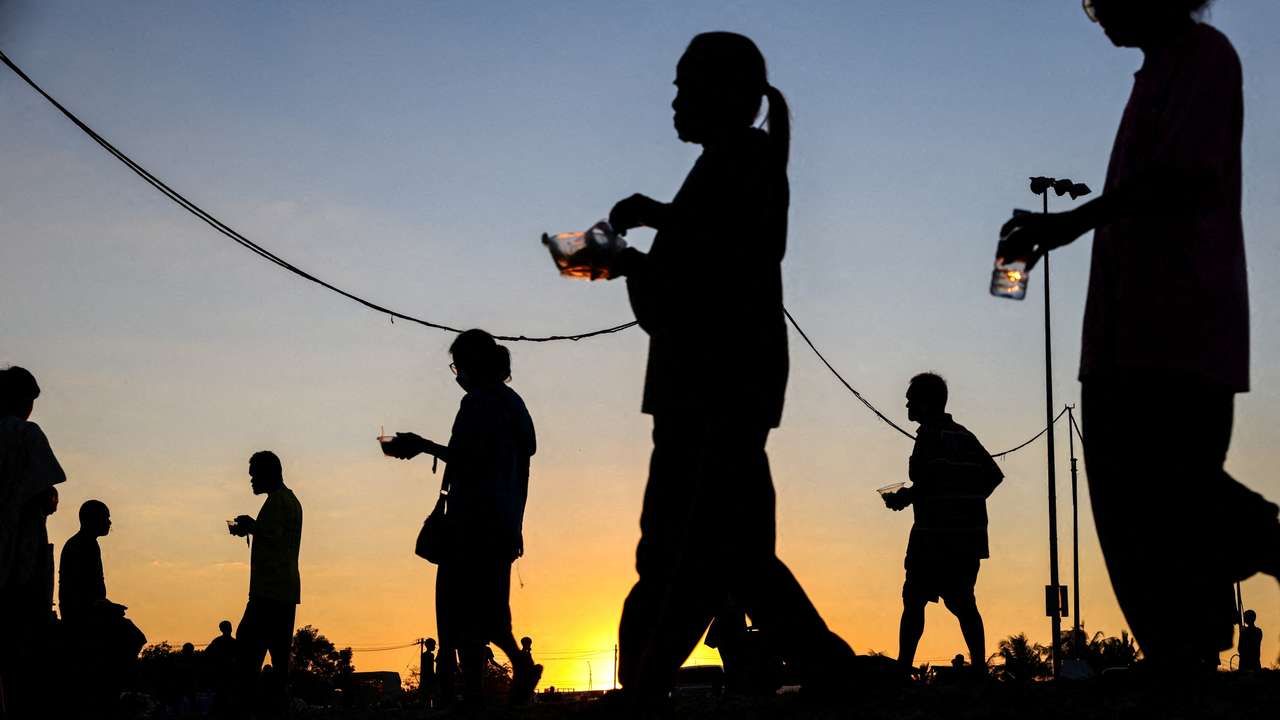 FILE PHOTO: Fighting between Thailand and Cambodia spreads along contested border