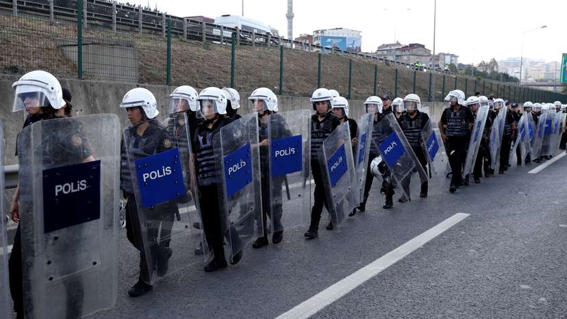 Turkey's main opposition CHP supporters try to reach the party's Istanbul provincial office