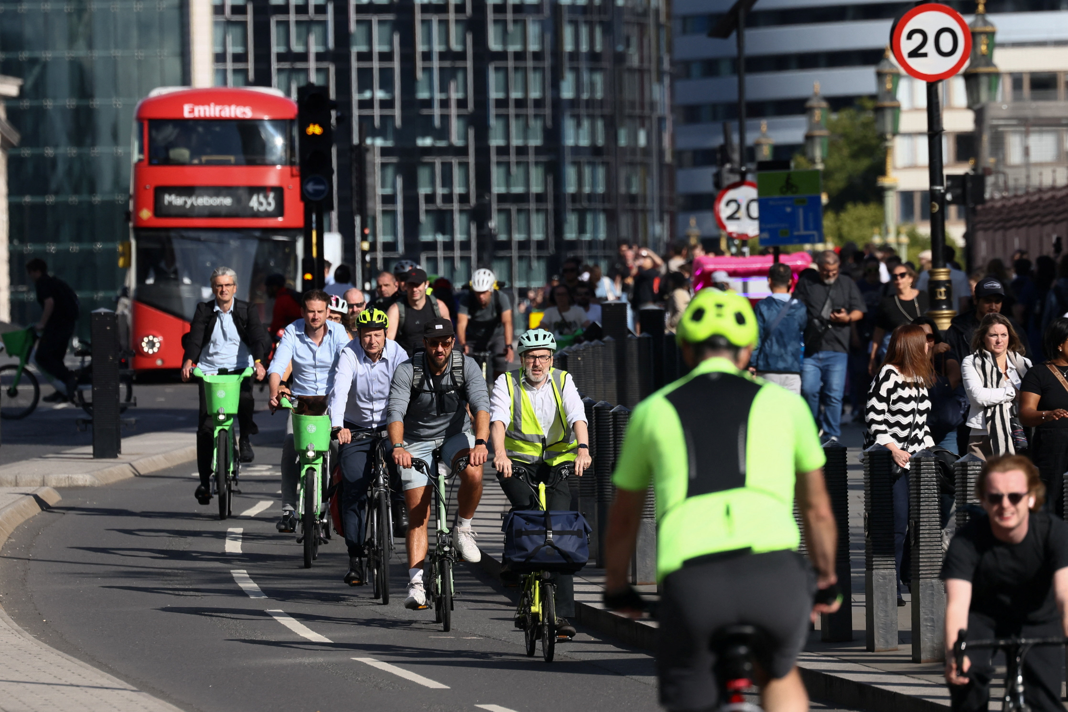 Tube rail strike continue, in London