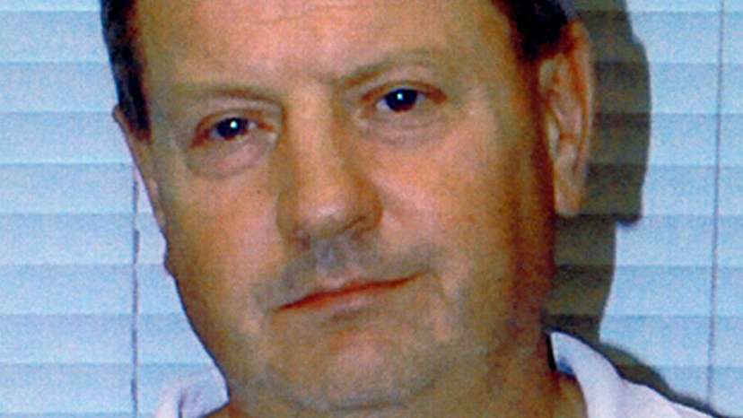 FILE PHOTO: File photo of Steve Wright