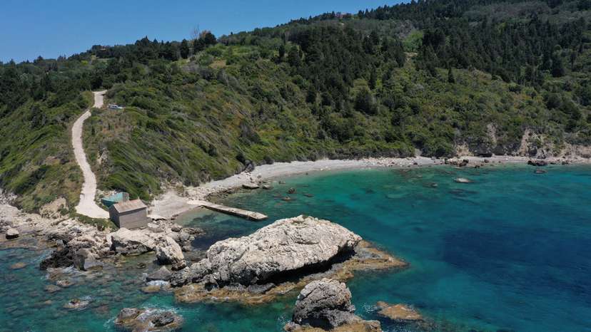 55-year-old American found dead on the island of Mathraki
