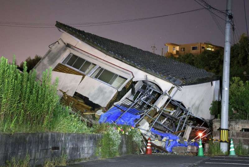 Earthquake in southwestern Japan