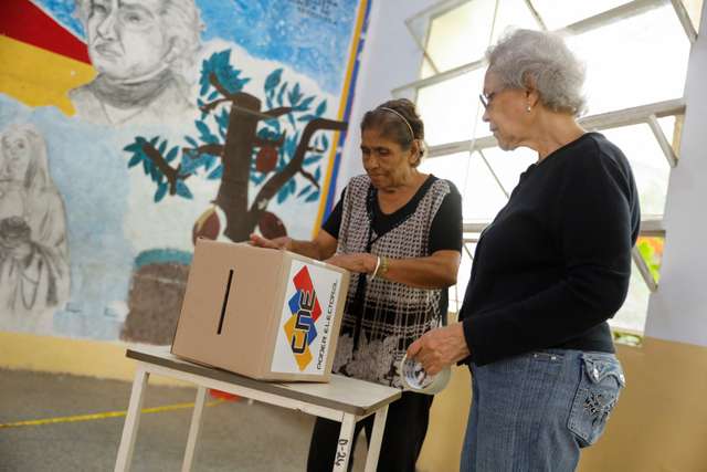Venezuelans prepare to vote in the presidential election