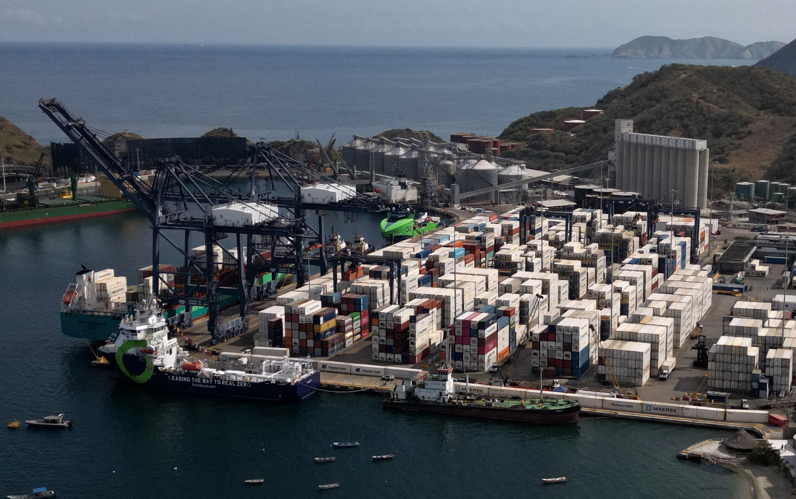 AFP__20260428__A96W2T9__v1__HighRes__ColombiaEconomyTransportTradePortFeature