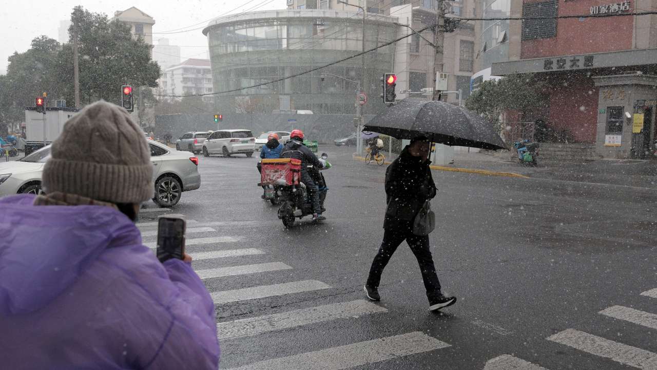 Snowfall in Shanghai