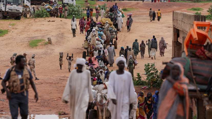 FILE PHOTO: Fleeing Sudanese seek refuge in Chad
