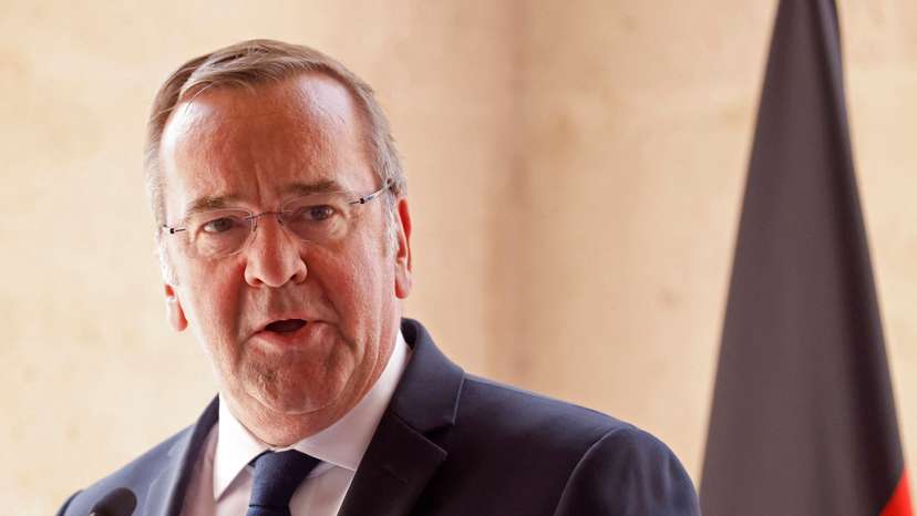 French Defence Minister Lecornu meets his Polish and German counterparts in Paris