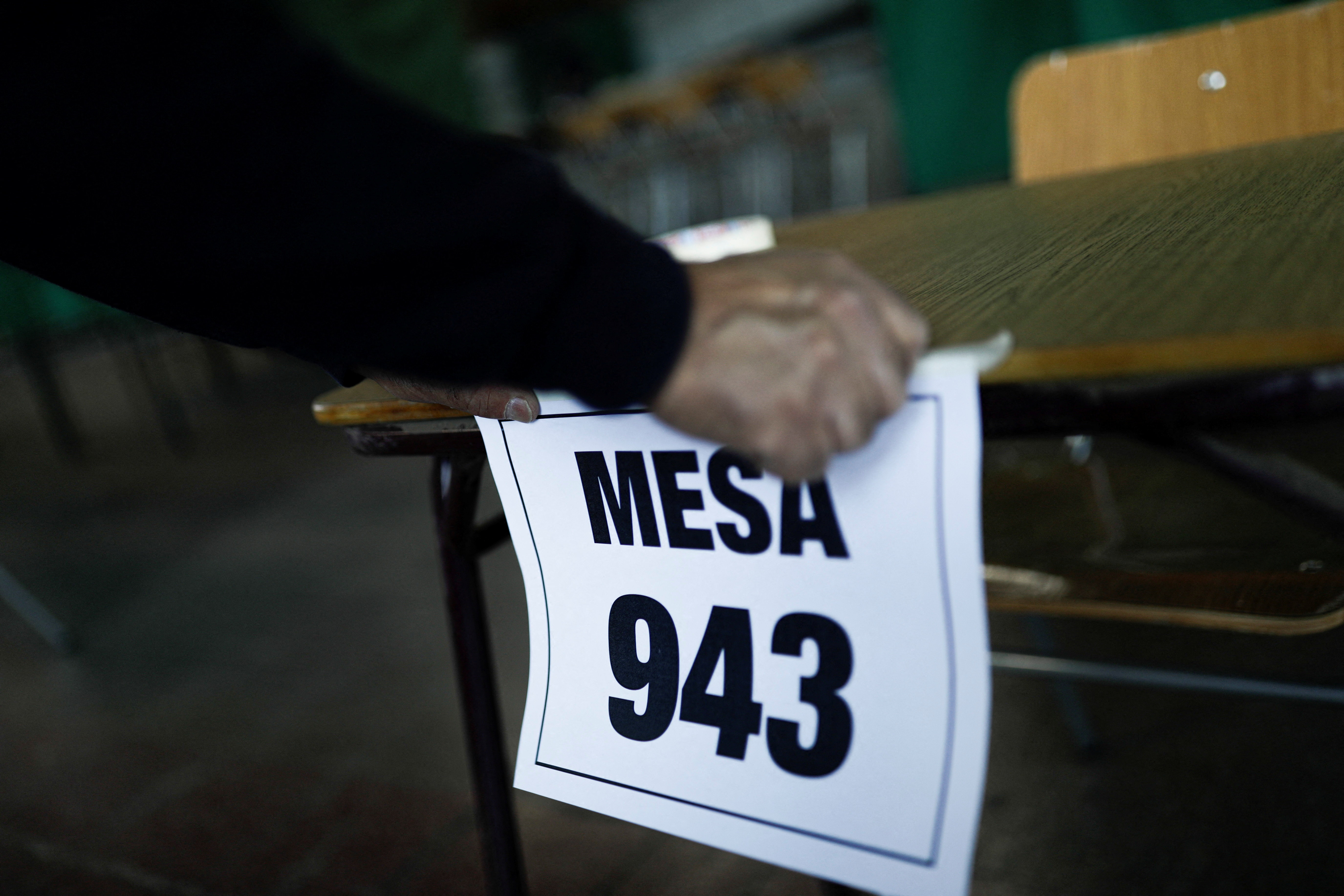 Preparations for the November 16 presidential election, in Santiago