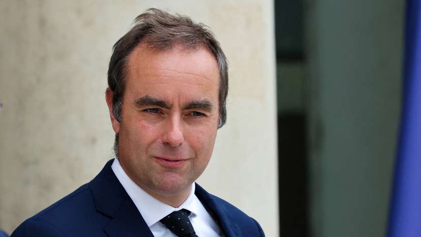 Weekly cabinet meeting at the Elysee Palace in Paris