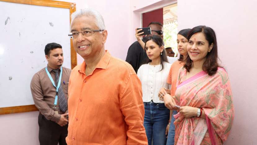 FILE PHOTO: Prime Minister Pravind Jugnauth casts his ballot during the Mauritian general election in Vacoas