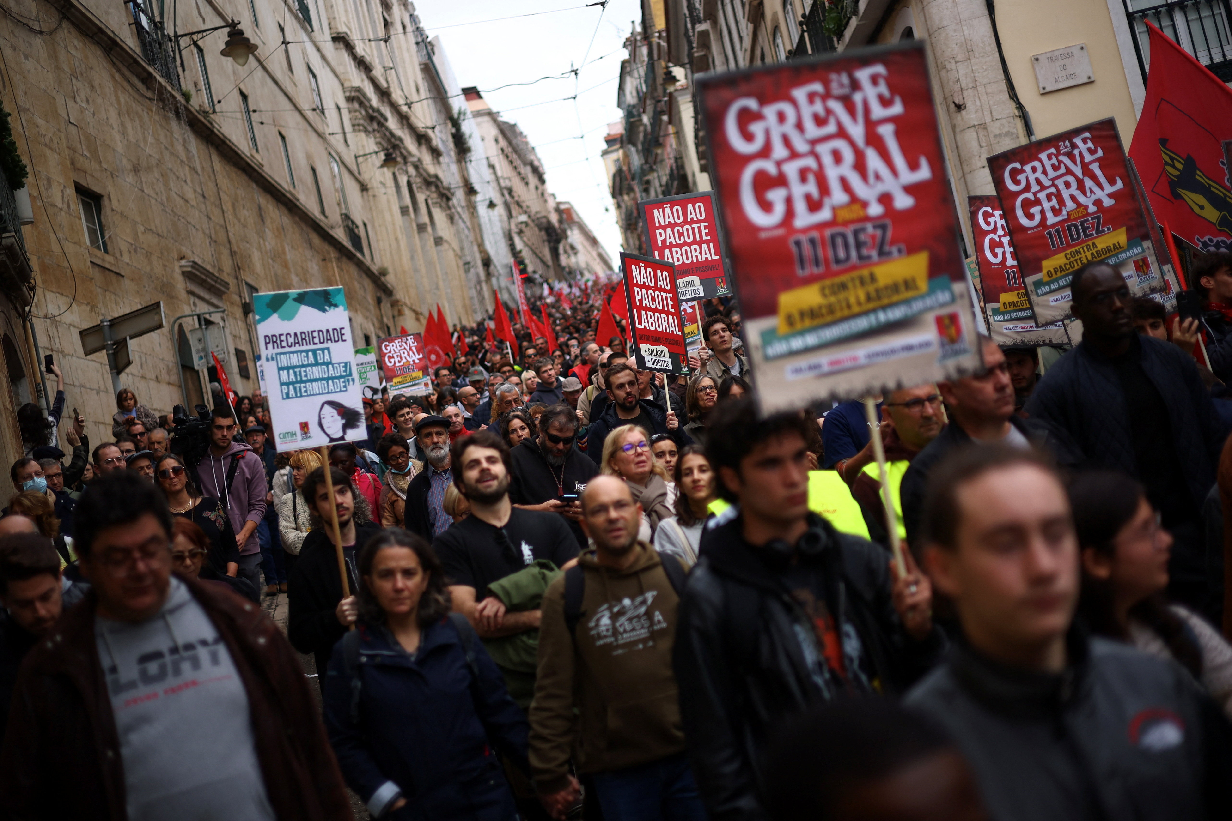 Portugal main umbrella unions, CGTP and UGT general strike