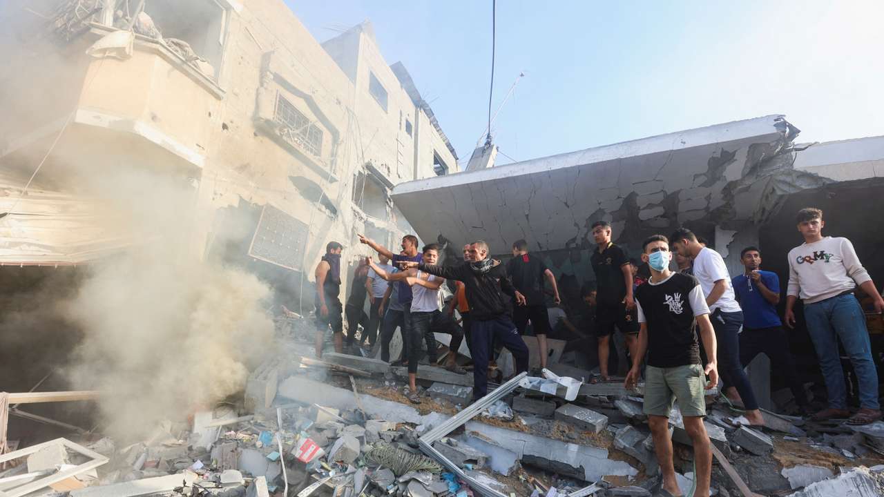 Aftermath of Israeli strikes in Khan Younis