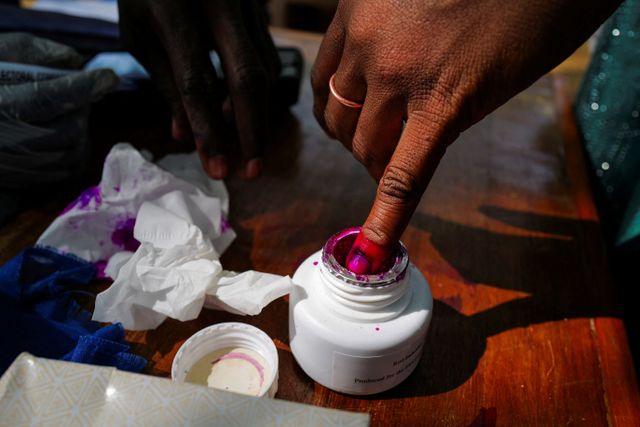 Ghana holds presidential and parliamentary election