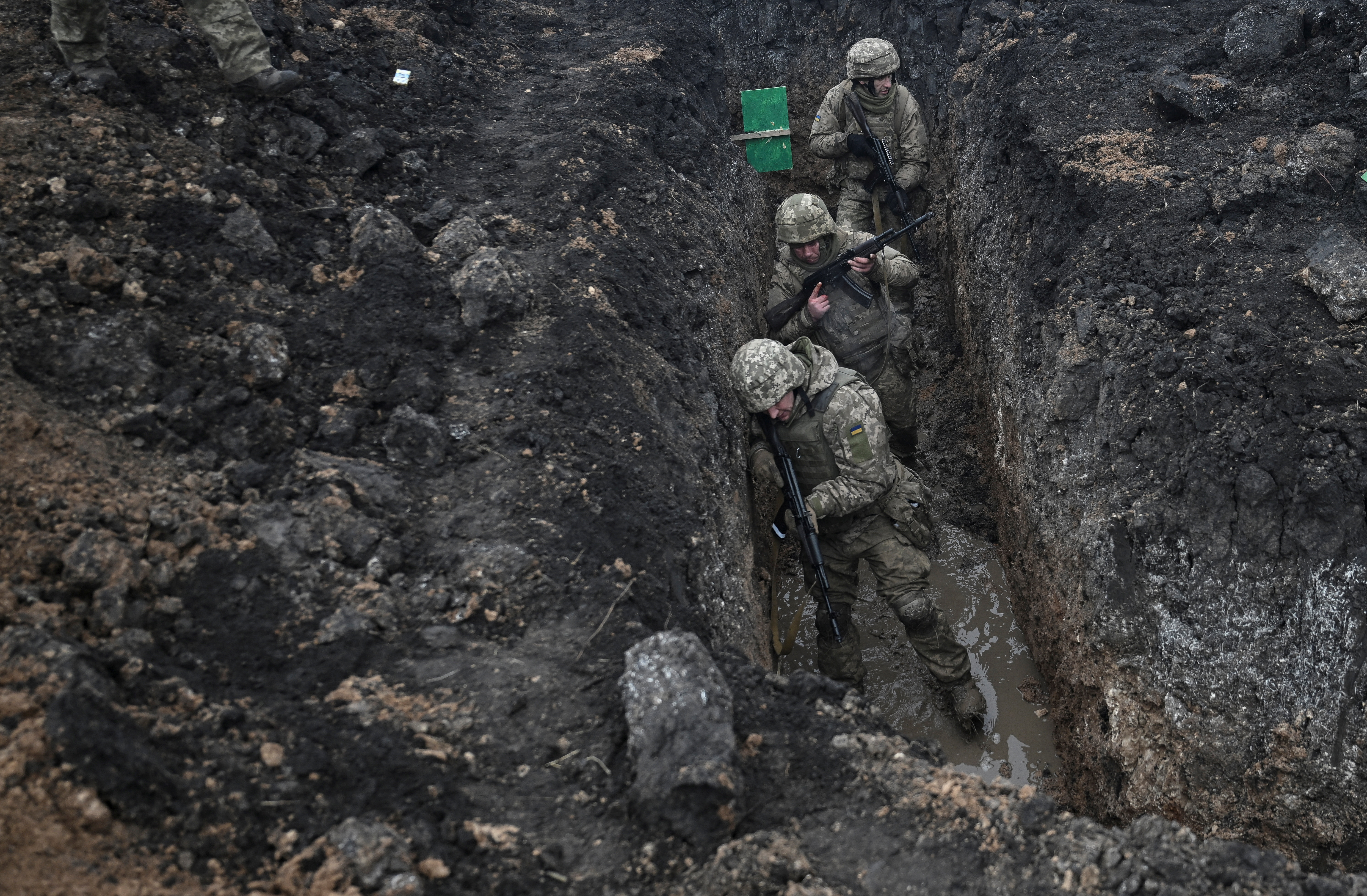 Ukrainian servicemen attend a training in Zaporizhzhia region