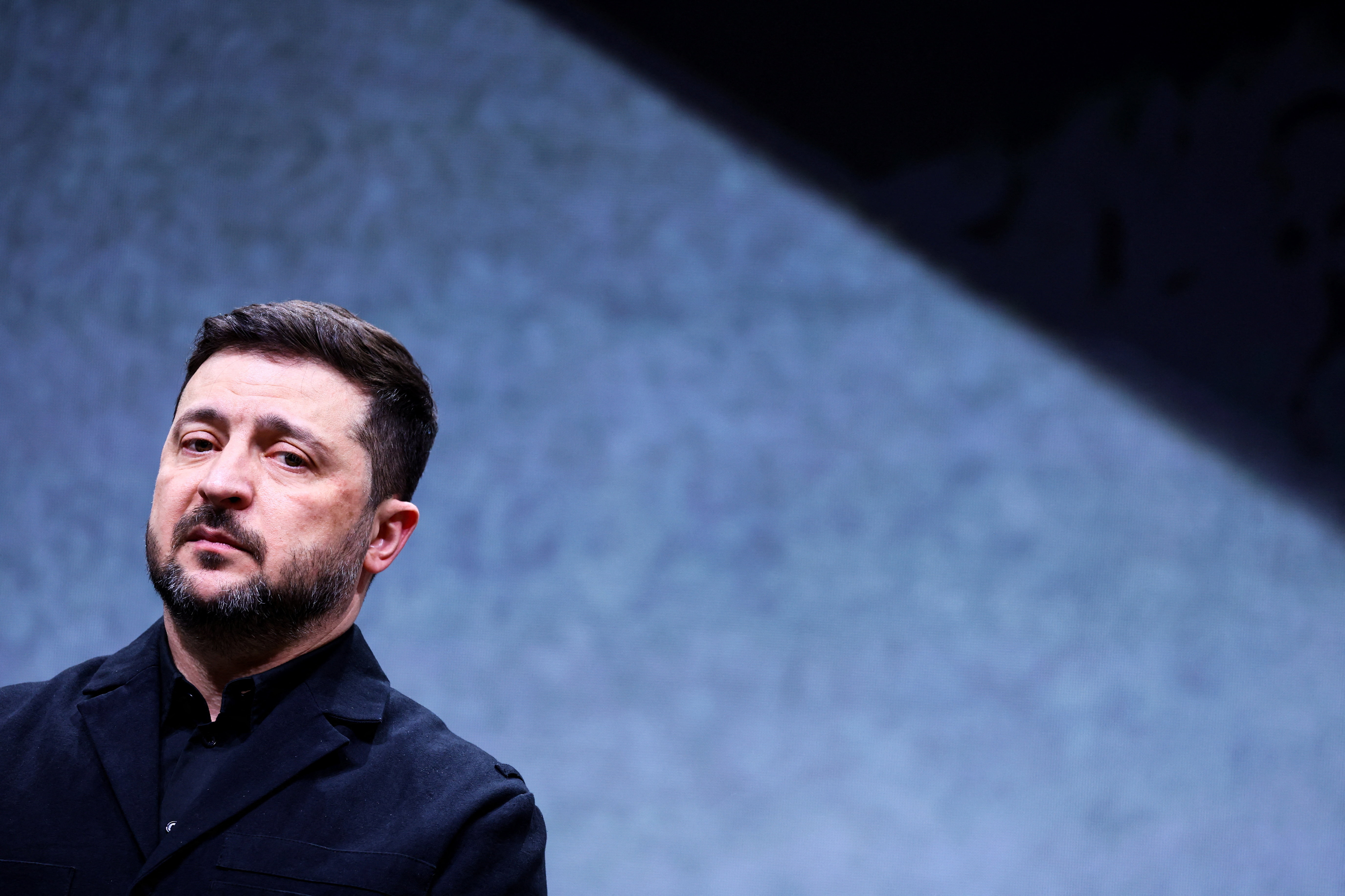 Ukrainian President Zelenskiy visits Quantum Systems firm