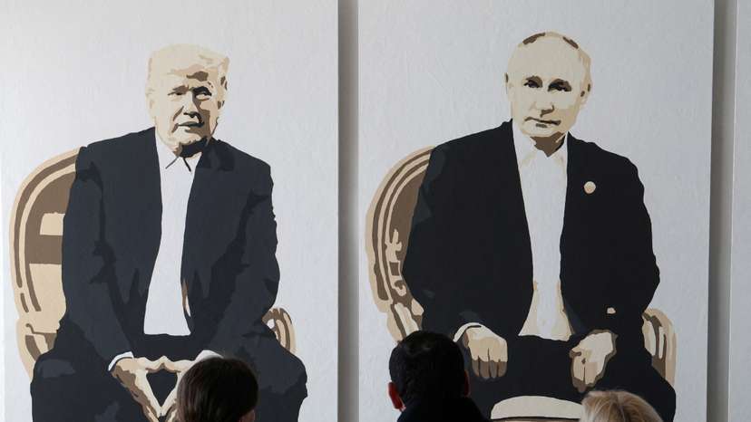 Artwork depicting Presidents Trump, Putin and Xi unveiled in Crimea