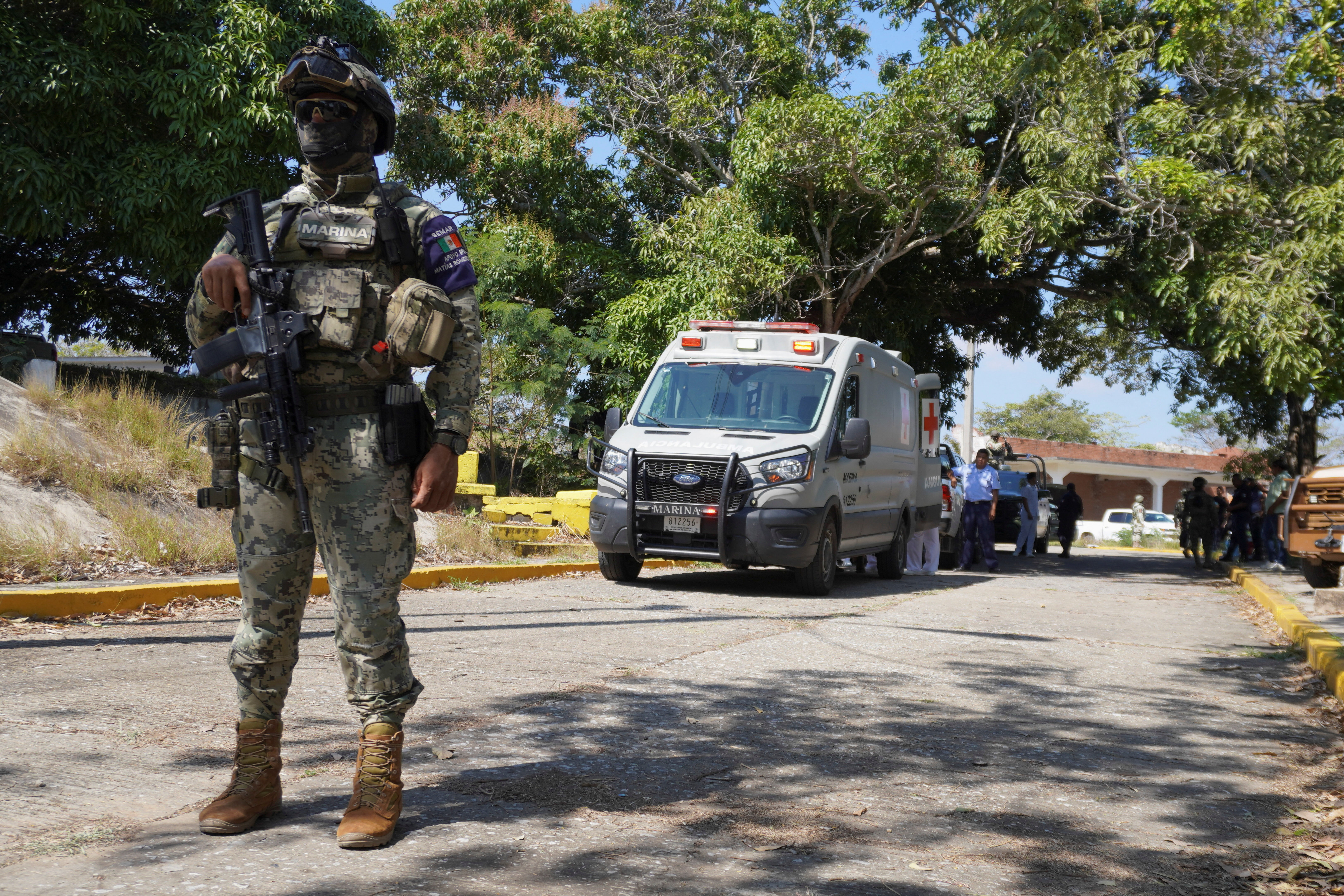 Pemex pipeline explosion leaves dead and injured, in Loma Larga