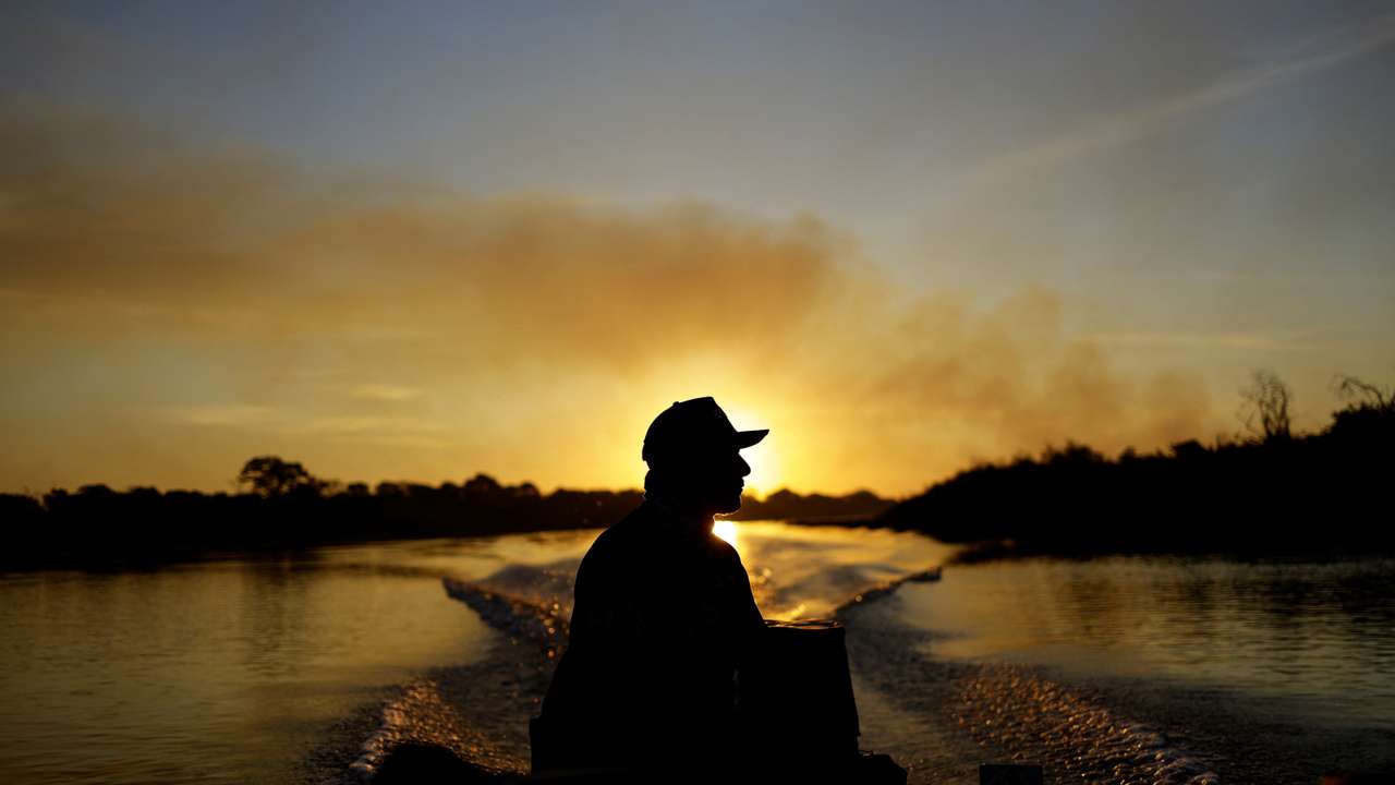 Brazil's tropical wetlands ablaze in massive fires