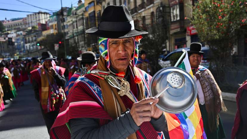 Economic problems push Bolivian indigenous voters away from ruling party, in La Paz