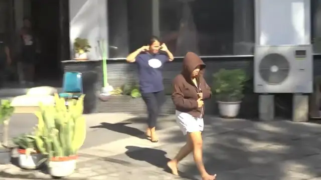Powerful Aftershock Sends Indonesians Fleeing Buildings Again