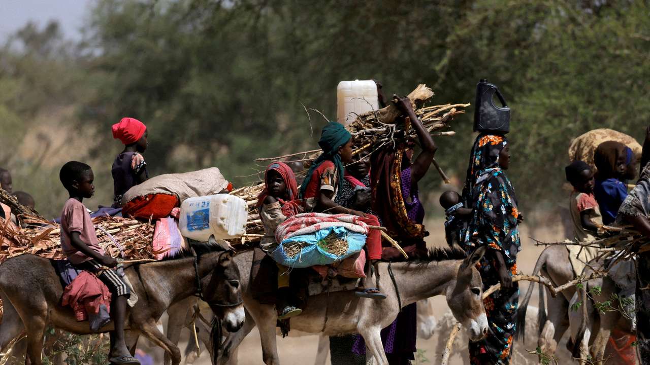 FILE PHOTO: Fleeing Sudanese seek refuge in Chad