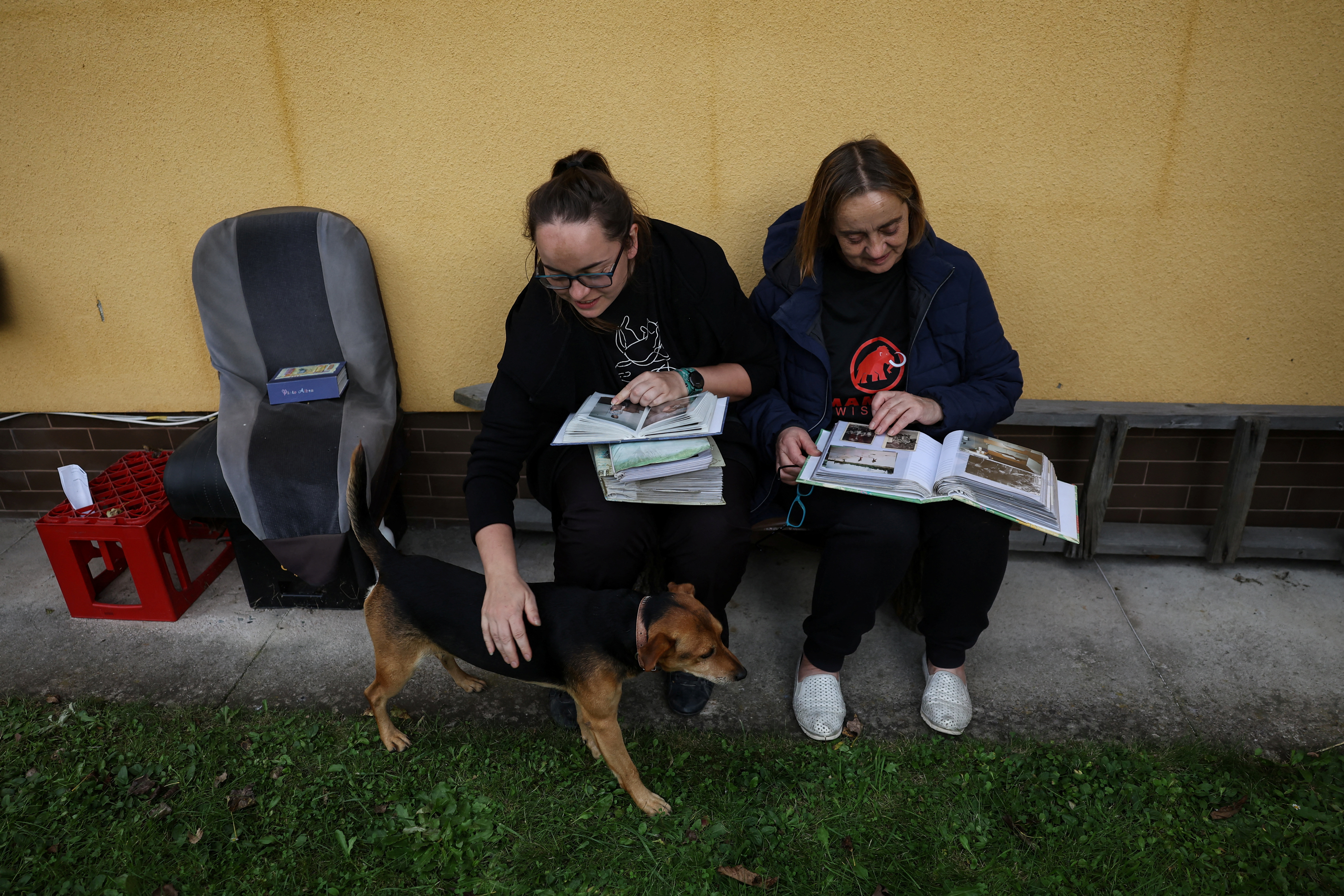The Wider Image: Polish families pick through debris after floods wash away homes