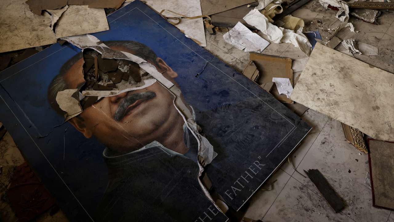 Residence of Bangabandhu Sheikh Mujibur Rahman demolished
