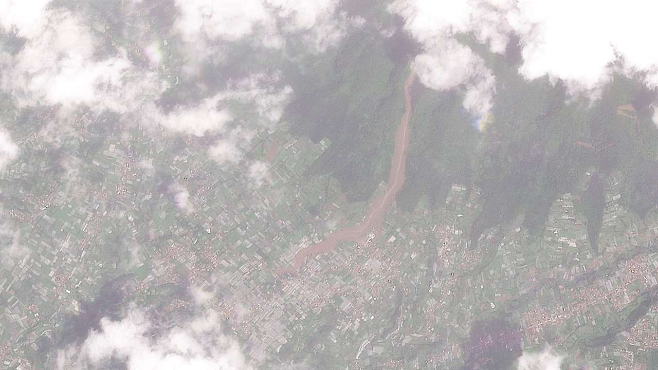 Landslide in Pasirlangu village