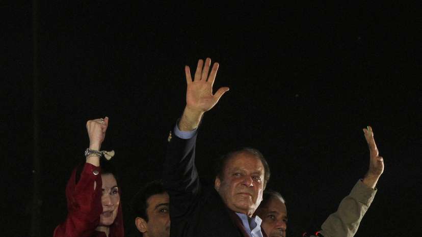FILE PHOTO: Pakistan's former Prime Minister Sharif addresses supporters upon his arrival in Lahore