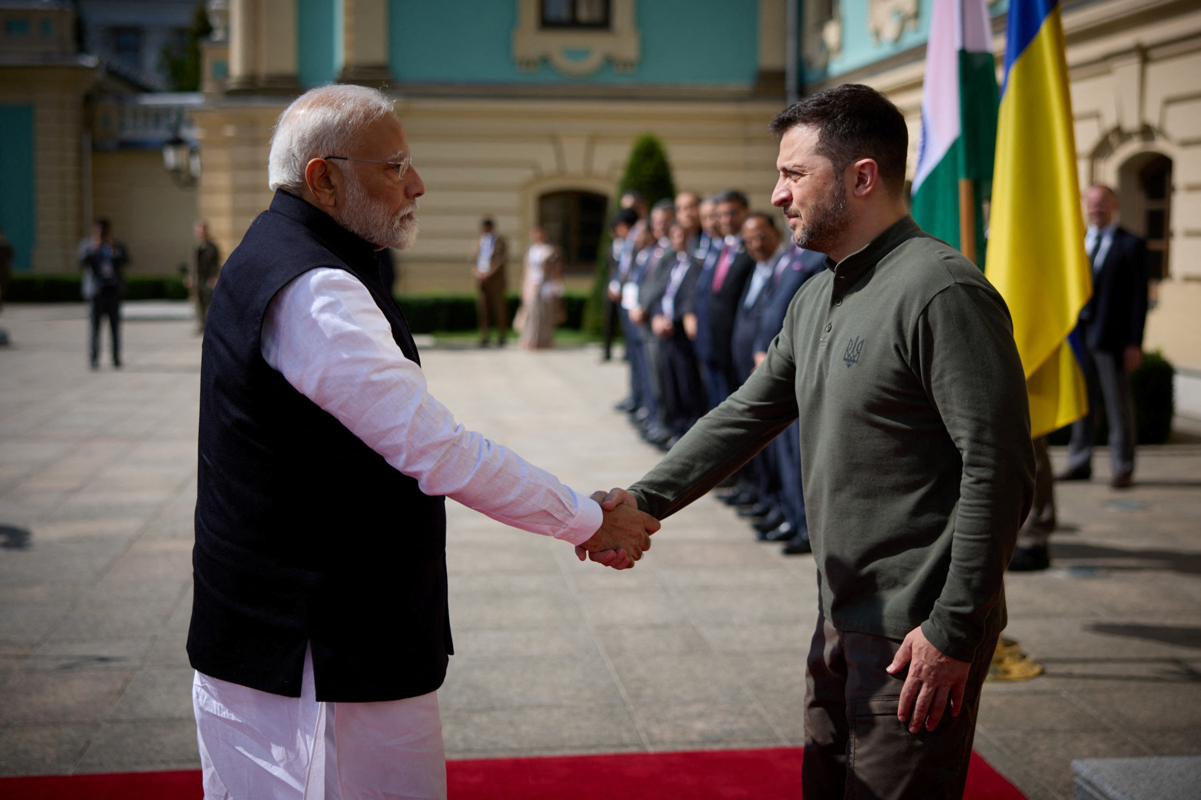 Ukraine's President Zelenskiy welcomes India's PM Modi in Kyiv