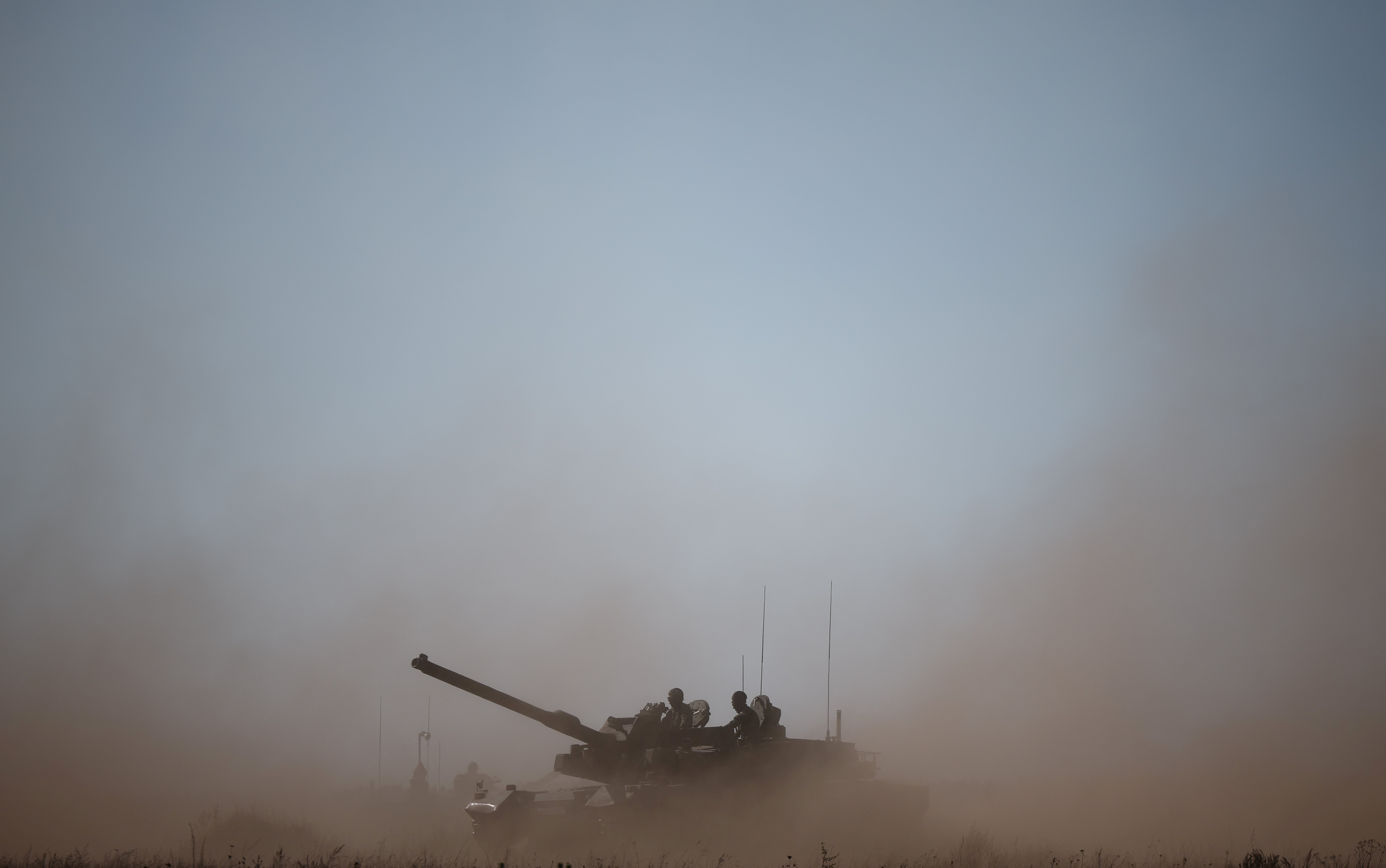 Polish soldiers take part in trial drills prior to annual artillery show ‘Autumn Fire 23’ at a military range in Bemowo Piskie near Orzysz