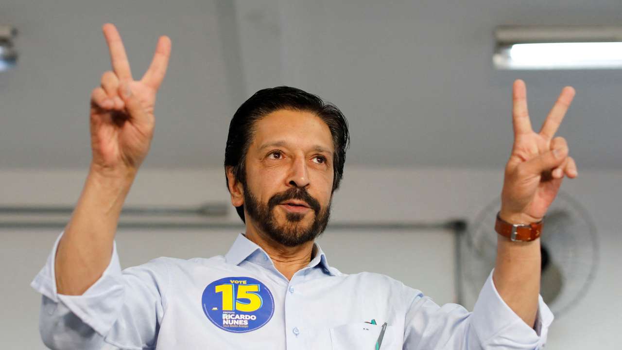 FILE PHOTO: Sao Paulo Center-right incumbent Mayor Ricardo Nunes gestures while voting at a polling station during the municipal elections in Sao Paulo