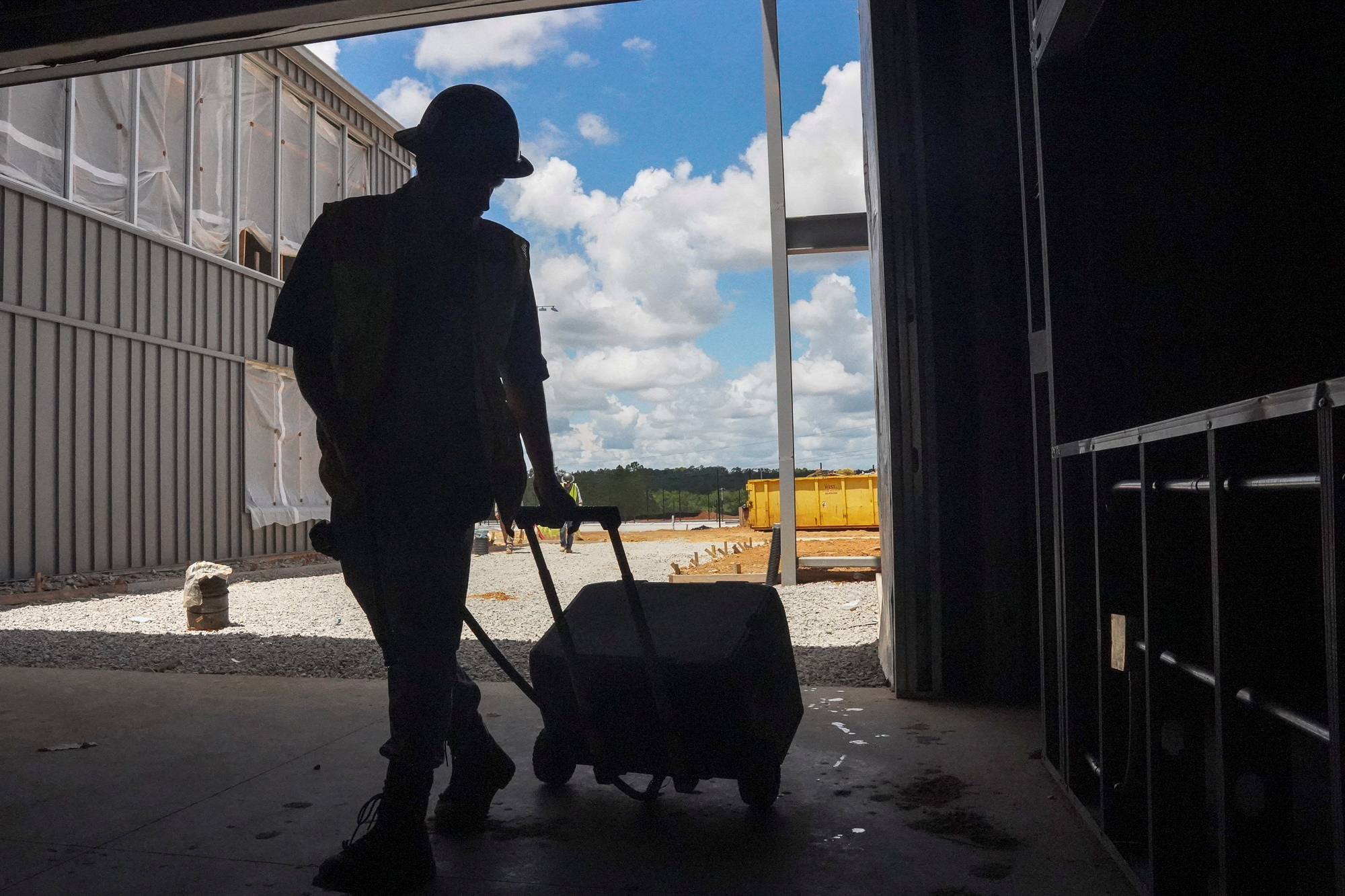 Construction site facing shortages of migrant workers due to the pace of ICE raids