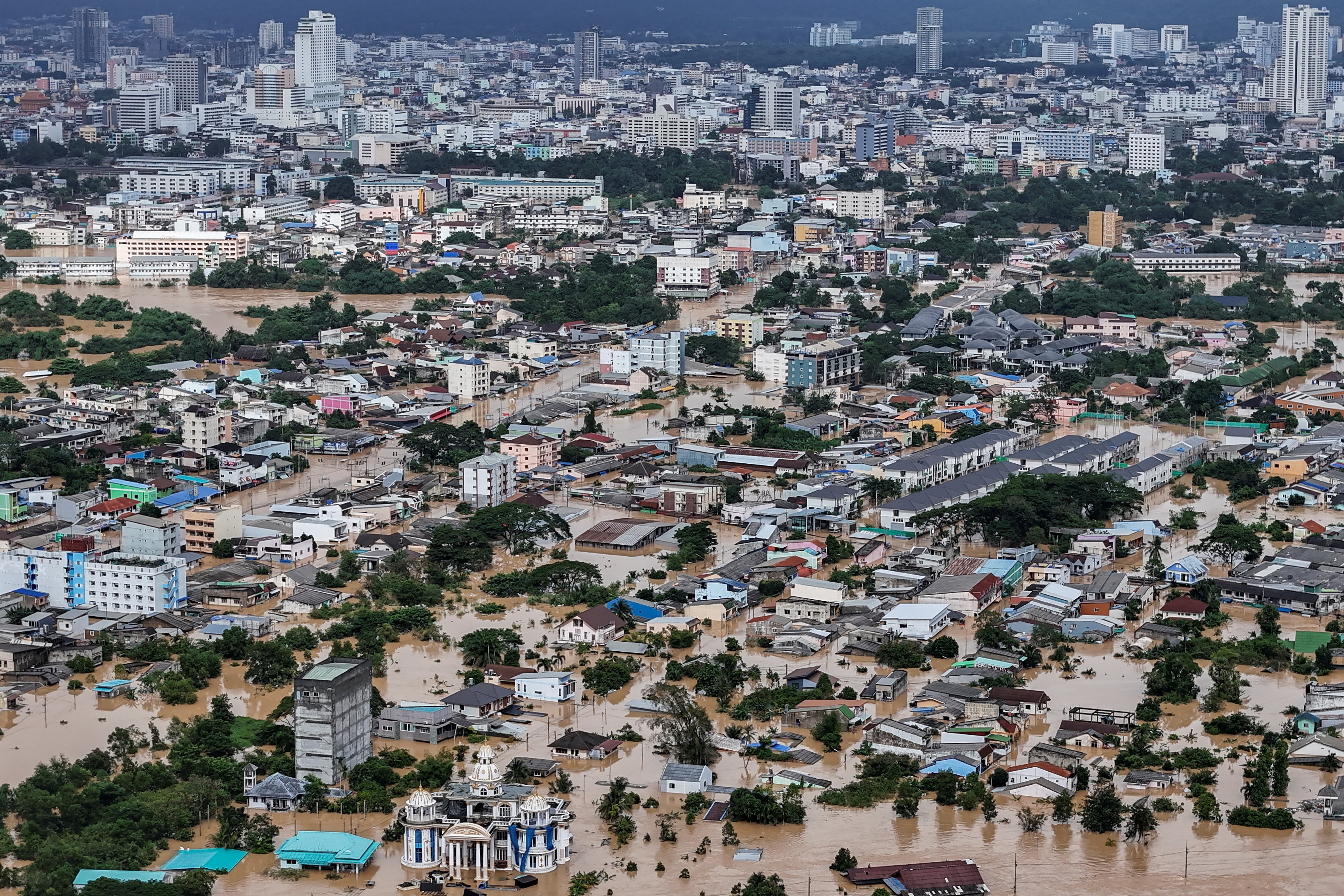Heavy flooding in southern Thailand