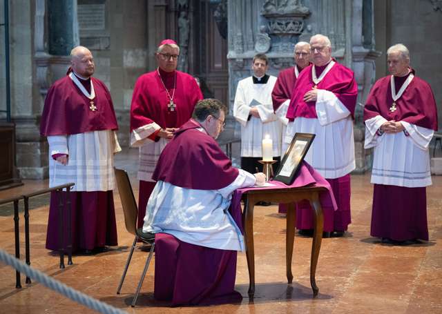 Pope Francis died - Mainz