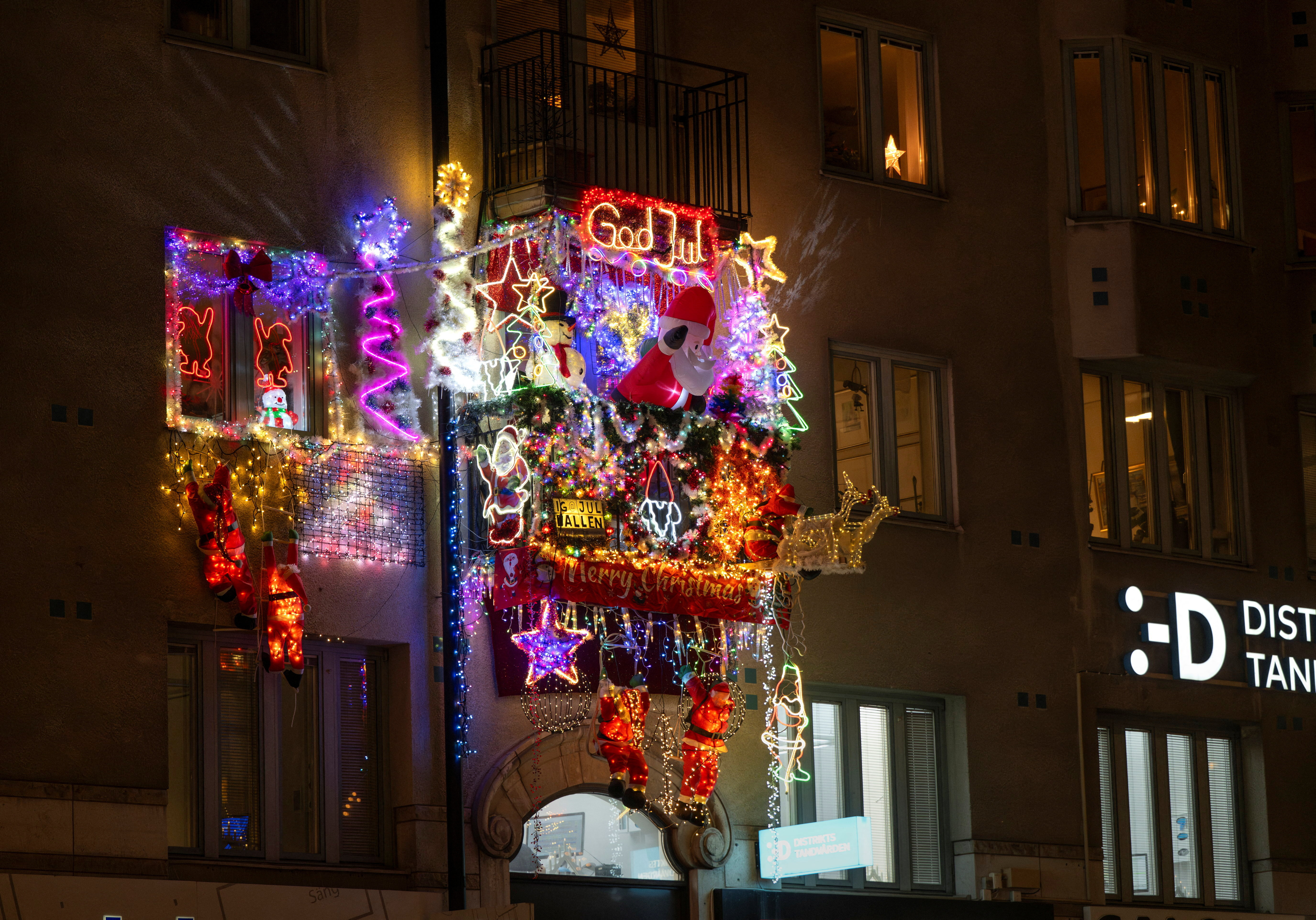 Inside Mexico's Christmas wonderland with hand-crafted glass ornaments