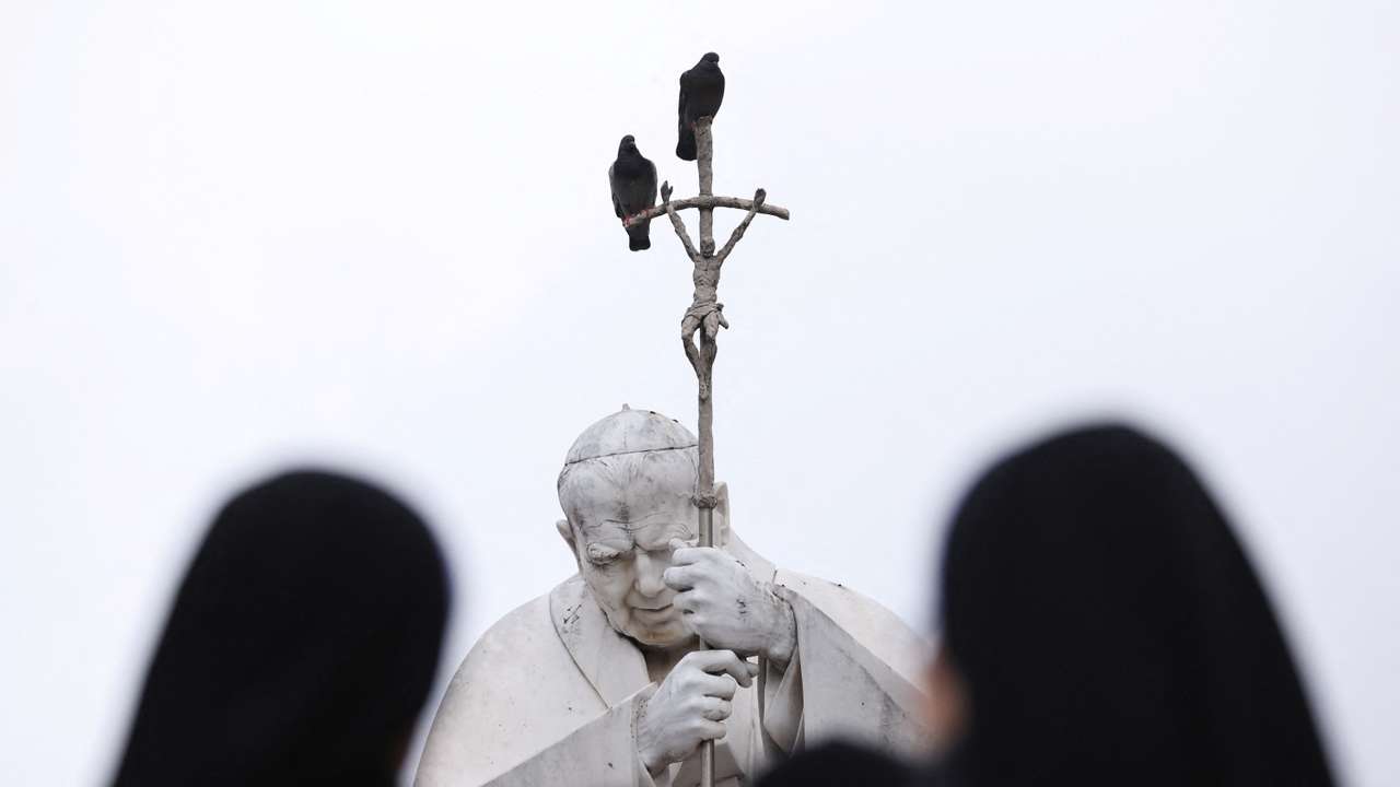 Pope Francis continues treatment at Gemelli Hospital in Rome