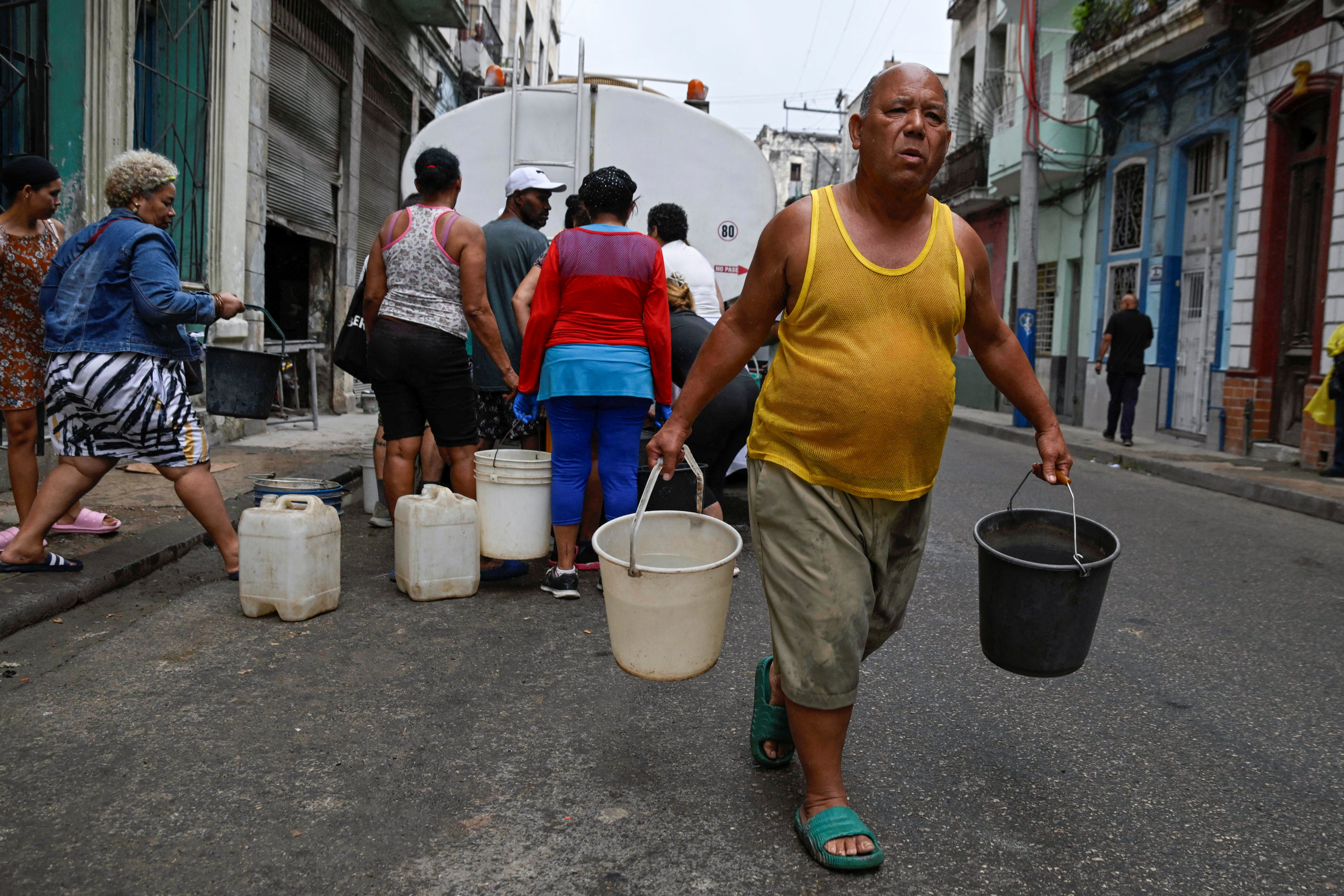 Fuel shortages hamper water pumping and distribution in Havana