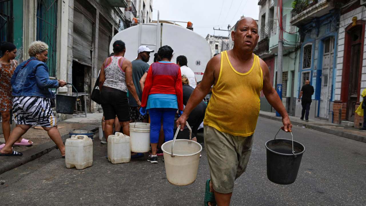 Fuel shortages hamper water pumping and distribution in Havana