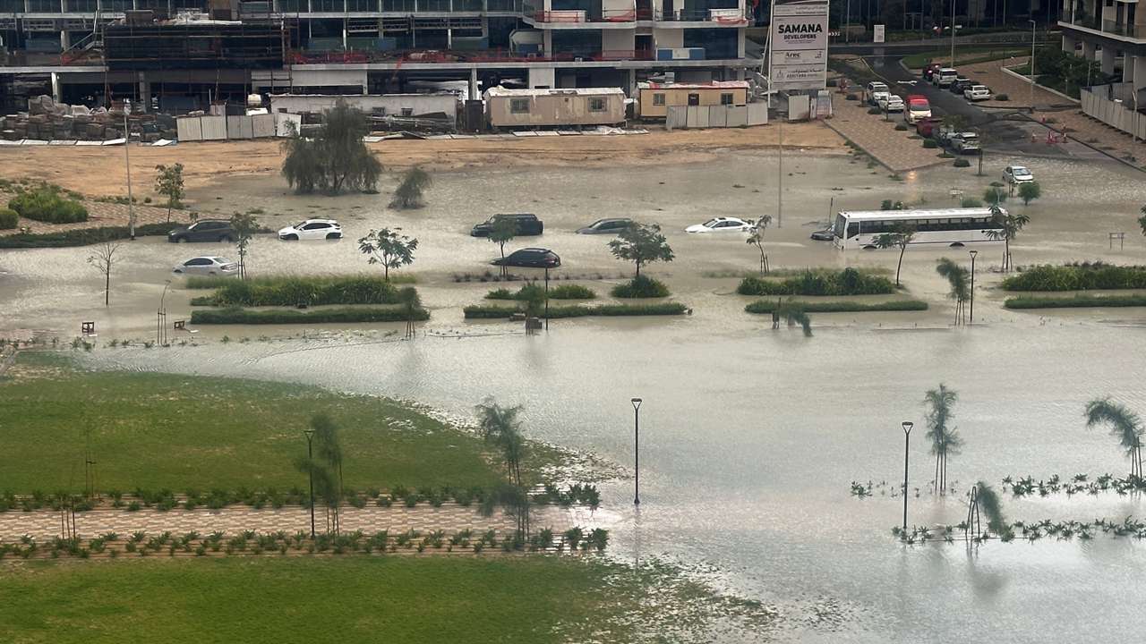 Heavy rains over Dubai