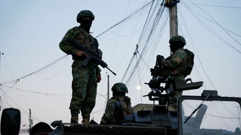 FILE PHOTO: Joint military and police operation in the Socio Vivienda neighbourhood in Guayaquil
