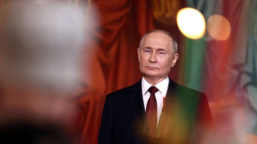 FILE PHOTO: Russian President Putin attends Orthodox Easter service